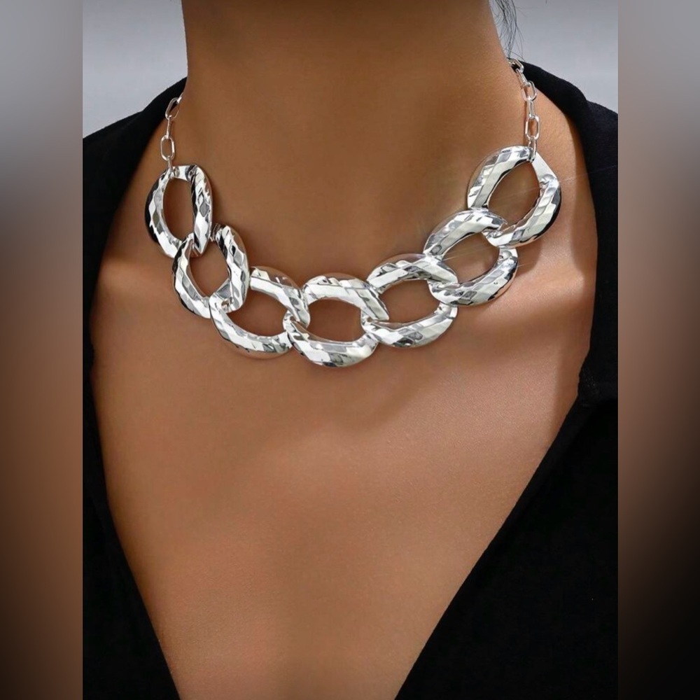 Silver Tone‎ Chunky Statement Necklace